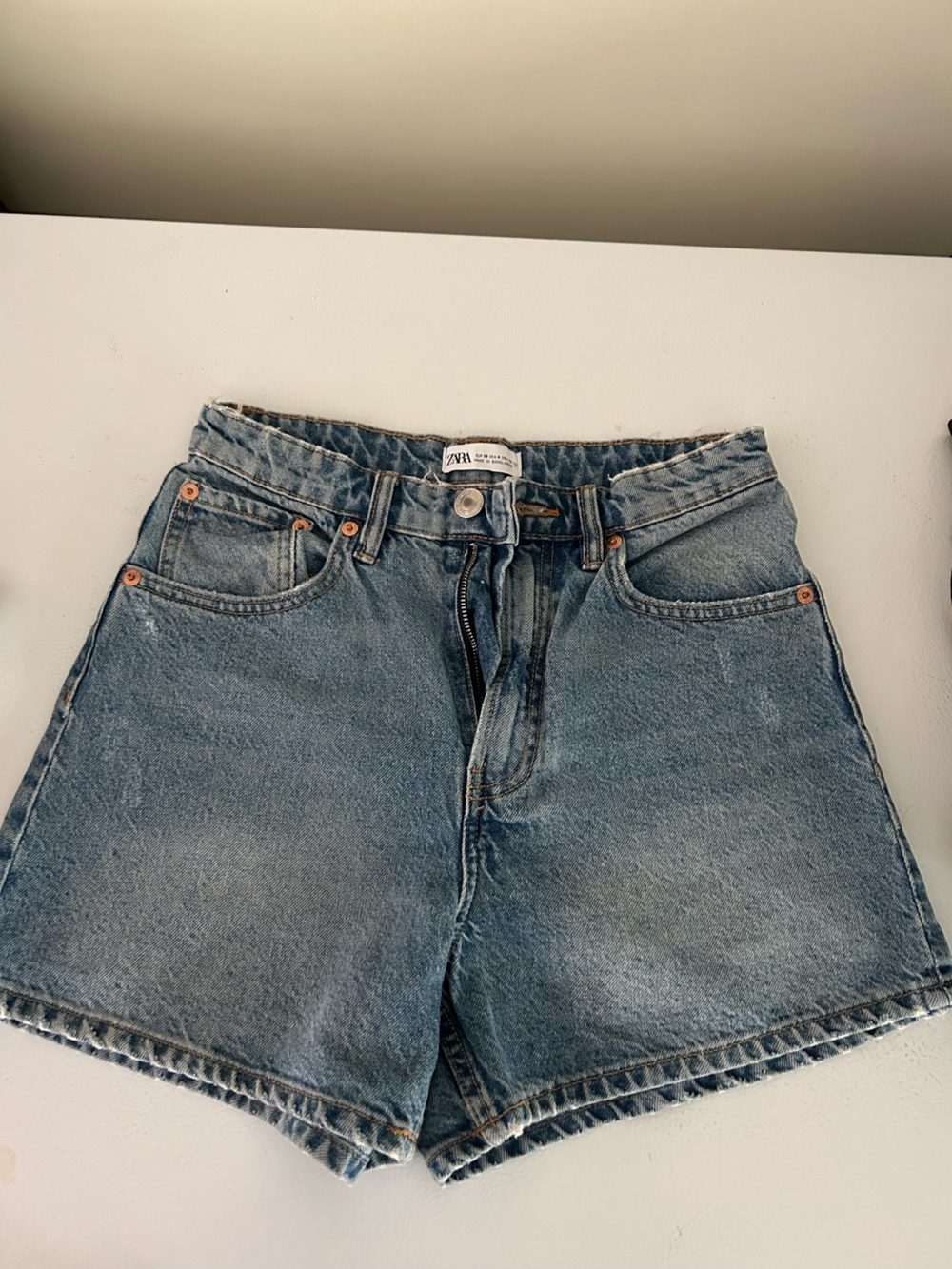 Zara High-Rise Light Blue Denim Jeans - Women's